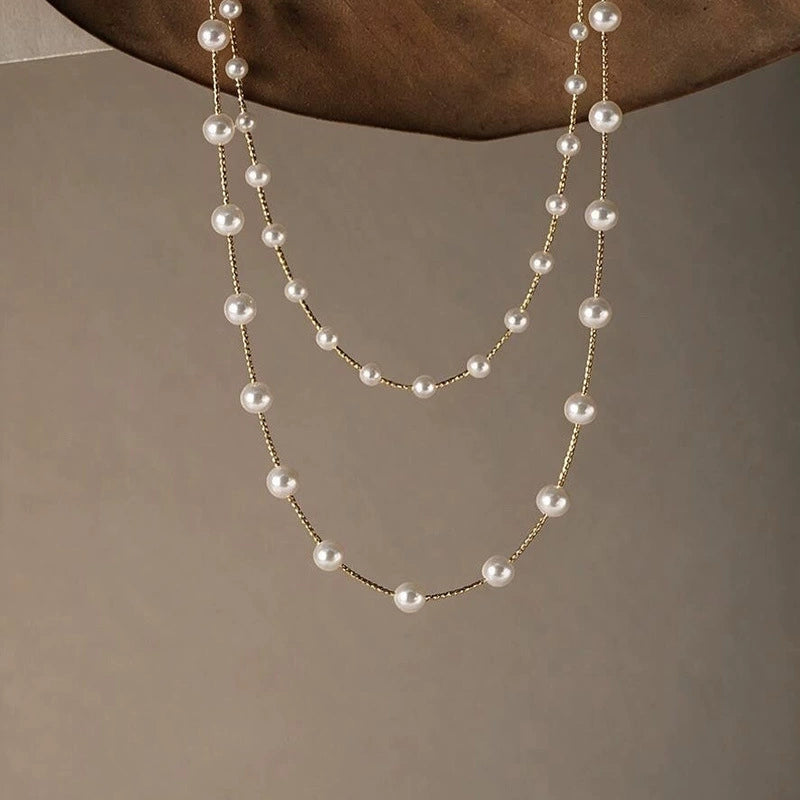 Elara freshwater pearl necklace detail in Gold finish