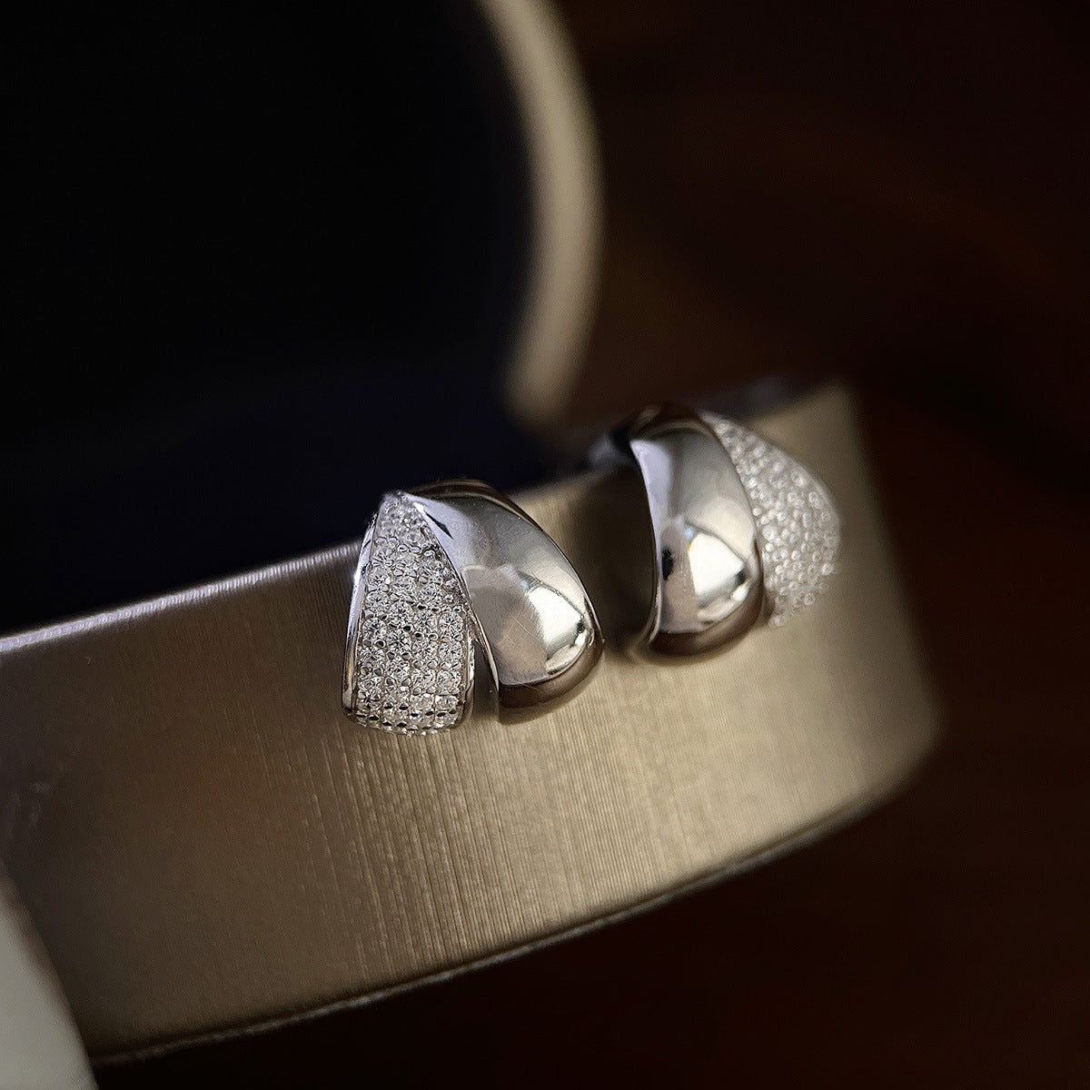 Mira sculptural pavé stud earrings in 925 sterling silver